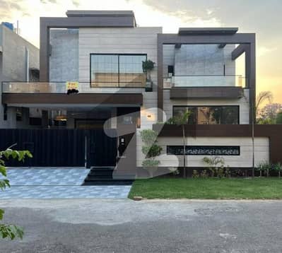 10 Marla Modern House For Sale DHA Phase 7