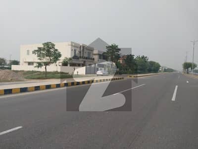ڈی ایچ اے فیز 8 - بلاک ٹی فیز 8,ڈیفنس (ڈی ایچ اے),لاہور میں 1 کنال رہائشی پلاٹ 4.6 کروڑ میں برائے فروخت۔ ڈی ایچ اے فیز 8 - بلاک ٹی فیز 8,ڈیفنس (ڈی ایچ اے),لاہور میں 1 کنال رہائشی پلاٹ 4.6 کروڑ میں برائے فروخت۔
