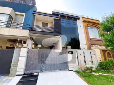 5 MARLA HOUSE FOR SALE IN DHA PHASE 9 TOWN