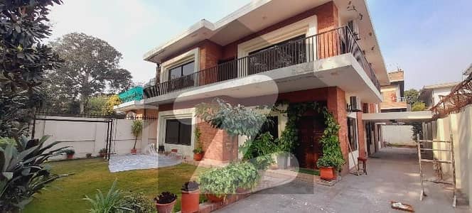 Ideal 4-Bedroom House for Rent in F-7 Perfect for Embassies, Diplomats & International Organizations (UN, World Bank, IMF, ADB) Ideal 4-Bedroom House for Rent in F-7 Perfect for Embassies, Diplomats & International Organizations (UN, World Bank, IMF, ADB)