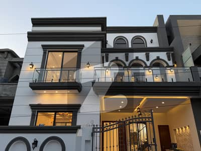 Classic Designer House In Fmc - Faisal Margalla City, Multi Gardens B-17, Islamabad