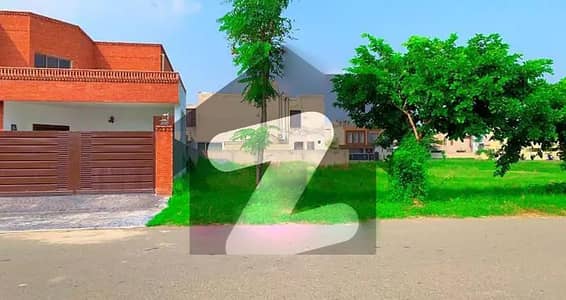 ڈی ایچ اے فیز 8 سابقہ پارک ویو ڈی ایچ اے فیز 8,ڈی ایچ اے ڈیفینس,لاہور میں 1 کنال رہائشی پلاٹ 4.6 کروڑ میں برائے فروخت۔ ڈی ایچ اے فیز 8 سابقہ پارک ویو ڈی ایچ اے فیز 8,ڈی ایچ اے ڈیفینس,لاہور میں 1 کنال رہائشی پلاٹ 4.6 کروڑ میں برائے فروخت۔
