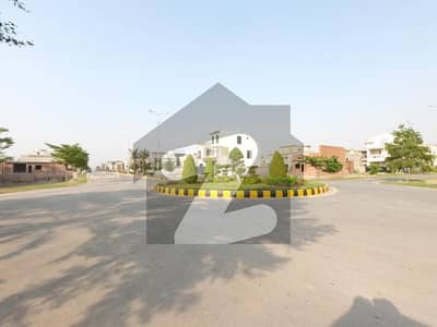 Residential Plot Sized 8 Marla In Park View City - Tulip Overseas