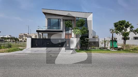 1 Kanal House Is Available For Sale In DHA Phase 7 Block Y Lahore