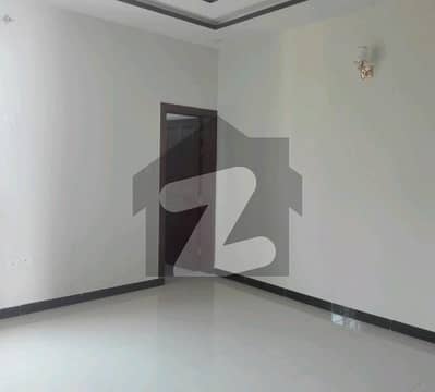 14 Marla Spacious Lower Portion Is Available In I-8/4 For Rent