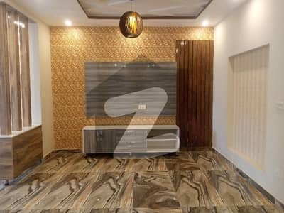 جناح گارڈنز فیز 1 جناح گارڈنز,ایف ای سی ایچ ایس,اسلام آباد میں 8 کمروں کا 7 مرلہ مکان 3.6 کروڑ میں برائے فروخت۔ جناح گارڈنز فیز 1 جناح گارڈنز,ایف ای سی ایچ ایس,اسلام آباد میں 8 کمروں کا 7 مرلہ مکان 3.6 کروڑ میں برائے فروخت۔