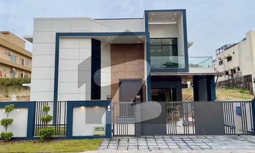 ڈی ایچ اے ڈیفینس فیز 2 ڈی ایچ اے ڈیفینس,اسلام آباد میں 5 کمروں کا 1 کنال مکان 11.9 کروڑ میں برائے فروخت۔ ڈی ایچ اے ڈیفینس فیز 2 ڈی ایچ اے ڈیفینس,اسلام آباد میں 5 کمروں کا 1 کنال مکان 11.9 کروڑ میں برائے فروخت۔