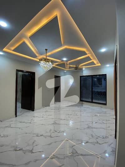E Block 30x60 House For Rent Short Corner Park Face