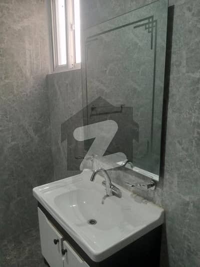 OLD HOUSE FOR SALE IN F-8/3 CORNER HOUSE