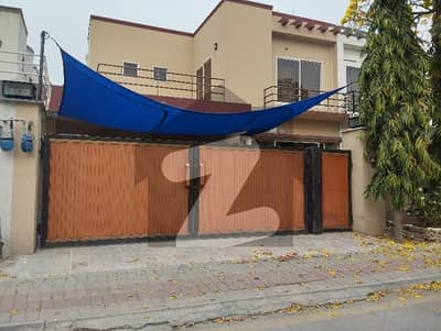 بحریہ ٹاؤن فیز 2 بحریہ ٹاؤن راولپنڈی,راولپنڈی میں 4 کمروں کا 10 مرلہ مکان 4.25 کروڑ میں برائے فروخت۔ بحریہ ٹاؤن فیز 2 بحریہ ٹاؤن راولپنڈی,راولپنڈی میں 4 کمروں کا 10 مرلہ مکان 4.25 کروڑ میں برائے فروخت۔