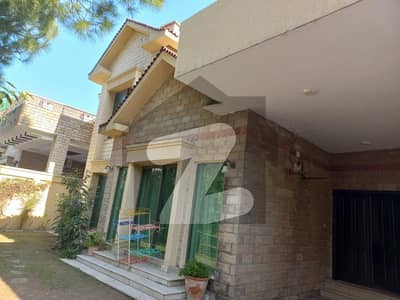 بحریہ ٹاؤن ۔ سفاری ولاز بحریہ ٹاؤن راولپنڈی,راولپنڈی میں 4 کمروں کا 1 کنال مکان 1.8 لاکھ میں کرایہ پر دستیاب ہے۔