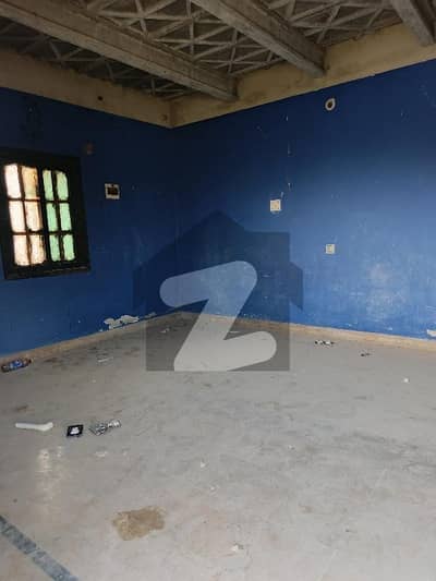 نارتھ ناظم آباد ۔ بلاک ڈی نارتھ ناظم آباد,کراچی میں 10 کمروں کا 10 مرلہ مکان 4.4 کروڑ میں برائے فروخت۔