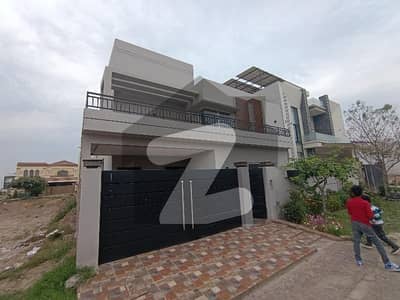 12 Marla Double Storey House For Rent