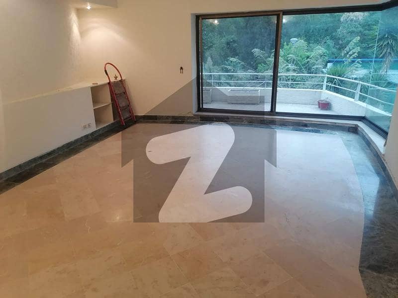 F11 666 SQUARE YARD UPPER PORTION 3 BEDS TILED FLOOR SEPARATE PARKING 2 CARS F11 666 SQUARE YARD UPPER PORTION 3 BEDS TILED FLOOR SEPARATE PARKING 2 CARS