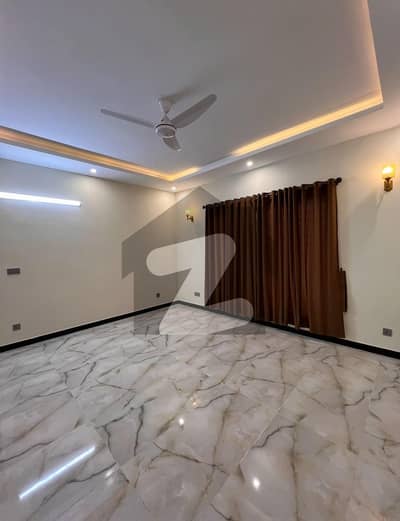 600 YARDS BRAND NEW LUXURY PORTION AVAILABLE FOR RENT @ THE MOST PRIME LOCATION OF BLOCK D, NORTH NAZIMABAD 600 YARDS BRAND NEW LUXURY PORTION AVAILABLE FOR RENT @ THE MOST PRIME LOCATION OF BLOCK D, NORTH NAZIMABAD