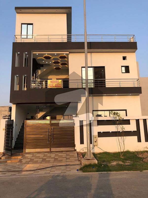 5 Marla Beautifully Designed House For Sale And Direct Meeting With Owner In Park View City Lahore. 5 Marla Beautifully Designed House For Sale And Direct Meeting With Owner In Park View City Lahore.