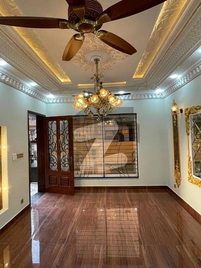 10 MARLA GOOD LOCATION HOUSE AVAILABLE FOR SALE IN JUBILEE TOWN - BLOCK A