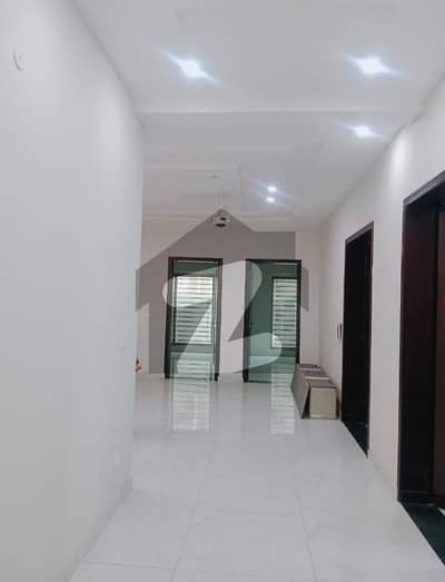 1 Kanal House Available For Rent In Lake City