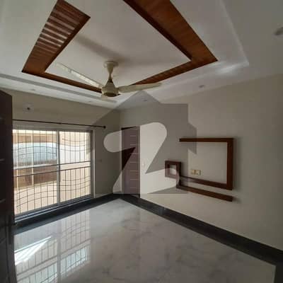 5 MARLA BEAUTIFULL HOUSE FOR RENT IN BAHRIA TOWN LAHORE