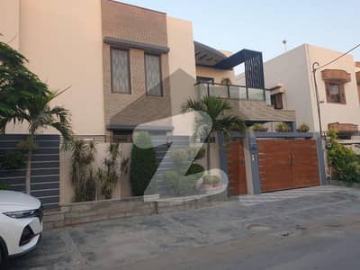300 Sq. Yds. Very Well-Maintained Owner Built Luxurious Bungalow For Sale At Prime Location Of DHA Phase 7 300 Sq. Yds. Very Well-Maintained Owner Built Luxurious Bungalow For Sale At Prime Location Of DHA Phase 7