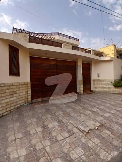 500 Sq. Yds. Very Well-Maintained Super Luxurious Bungalow For Sale At Creek Lanes, DHA Phase 7 500 Sq. Yds. Very Well-Maintained Super Luxurious Bungalow For Sale At Creek Lanes, DHA Phase 7