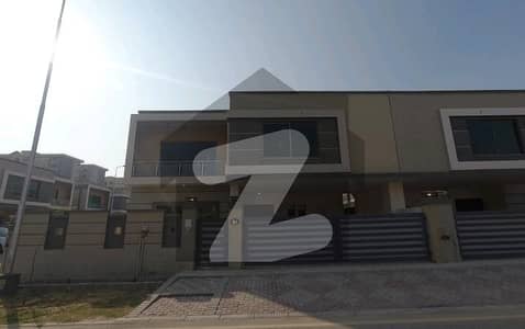 عسکری 5 ۔ سیکٹر جے عسکری 5,ملیر کنٹونمنٹ,کینٹ,کراچی میں 5 کمروں کا 15 مرلہ مکان 7.75 کروڑ میں برائے فروخت۔ عسکری 5 ۔ سیکٹر جے عسکری 5,ملیر کنٹونمنٹ,کینٹ,کراچی میں 5 کمروں کا 15 مرلہ مکان 7.75 کروڑ میں برائے فروخت۔