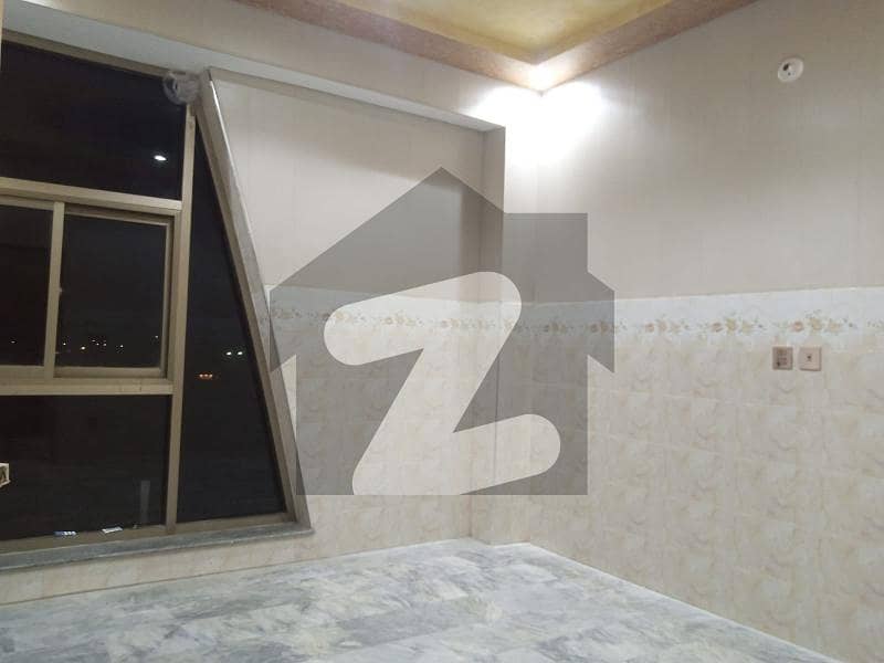 4 MARLA FLAT AVAILABLE FOR RENT 4 MARLA FLAT AVAILABLE FOR RENT