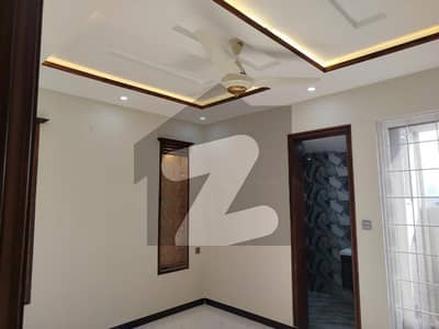 او ایل سی ۔ بلاک اے اوورسیز لو کاسٹ,بحریہ آرچرڈ فیز 2,بحریہ آرچرڈ,لاہور میں 3 کمروں کا 5 مرلہ مکان 1.65 کروڑ میں برائے فروخت۔ او ایل سی ۔ بلاک اے اوورسیز لو کاسٹ,بحریہ آرچرڈ فیز 2,بحریہ آرچرڈ,لاہور میں 3 کمروں کا 5 مرلہ مکان 1.65 کروڑ میں برائے فروخت۔
