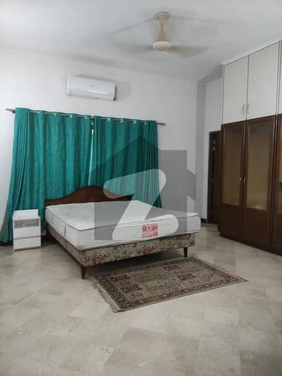 ڈی ایچ اے فیز 4 - بلاک ایفایف فیز 4,ڈیفنس (ڈی ایچ اے),لاہور میں 5 کمروں کا 1 کنال مکان 2.85 لاکھ میں کرایہ پر دستیاب ہے۔ ڈی ایچ اے فیز 4 - بلاک ایفایف فیز 4,ڈیفنس (ڈی ایچ اے),لاہور میں 5 کمروں کا 1 کنال مکان 2.85 لاکھ میں کرایہ پر دستیاب ہے۔