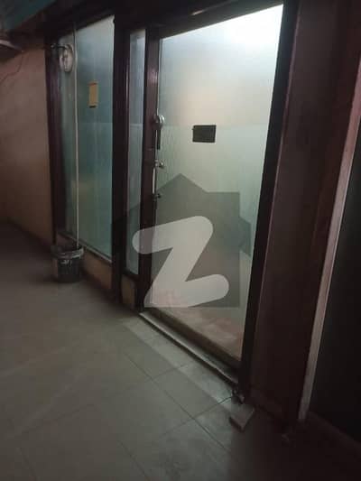 SHOP FOR SALE IN DIVINE CENTER AIRPORT ROAD