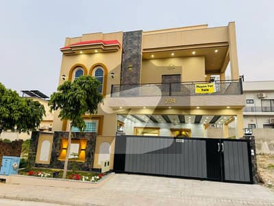 ٹاپ سٹی 1 - بلاک اے ٹاپ سٹی 1,اسلام آباد میں 5 کمروں کا 10 مرلہ مکان 4.35 کروڑ میں برائے فروخت۔ ٹاپ سٹی 1 - بلاک اے ٹاپ سٹی 1,اسلام آباد میں 5 کمروں کا 10 مرلہ مکان 4.35 کروڑ میں برائے فروخت۔