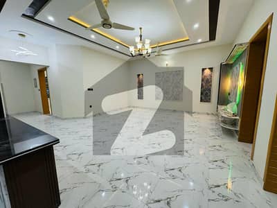 ٹاپ سٹی 1 - بلاک اے ٹاپ سٹی 1,اسلام آباد میں 5 کمروں کا 10 مرلہ مکان 3.75 کروڑ میں برائے فروخت۔ ٹاپ سٹی 1 - بلاک اے ٹاپ سٹی 1,اسلام آباد میں 5 کمروں کا 10 مرلہ مکان 3.75 کروڑ میں برائے فروخت۔
