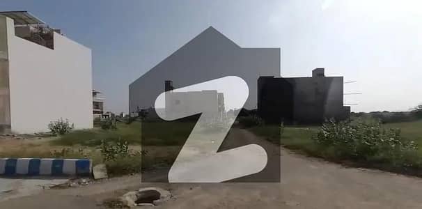 A Prime Location 120 Square Yards Residential Plot Is Up For Grabs In Cantt A Prime Location 120 Square Yards Residential Plot Is Up For Grabs In Cantt