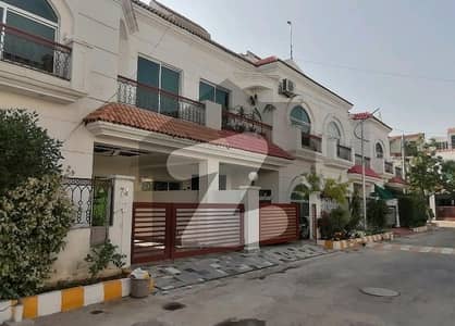House For Sale In Rehman Gardens
