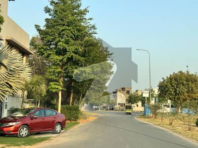 ڈی ایچ اے 9 ٹاؤن - بلاک ای ڈی ایچ اے 9 ٹاؤن,ڈی ایچ اے ڈیفینس,لاہور میں 5 مرلہ رہائشی پلاٹ 99.0 لاکھ میں برائے فروخت۔ ڈی ایچ اے 9 ٹاؤن - بلاک ای ڈی ایچ اے 9 ٹاؤن,ڈی ایچ اے ڈیفینس,لاہور میں 5 مرلہ رہائشی پلاٹ 99.0 لاکھ میں برائے فروخت۔