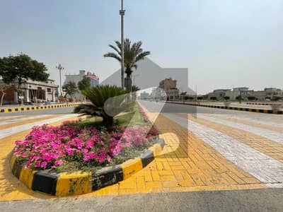 5 Marla Ideal Plot In Silver Block Of Park View City Is Up For Sale