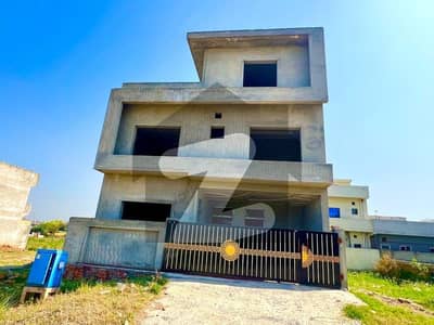 8 MARLA GREY STRUCTURE HOUSE FOR SALE F-17 ISLAMABAD ALL FACILITY AVAILABLE CDA APPROVED SOCIETY