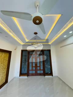 10 MARLA LUXURY BRAND NEW PARK FACE HOUSE AVAILABLE FOR SALE