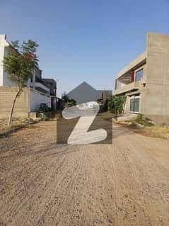 پِیر احمد زمان ٹاؤن - بلاک 2 پِیر احمد زمان ٹاؤن,گداپ ٹاؤن,کراچی میں 18 مرلہ رہائشی پلاٹ 1.75 کروڑ میں برائے فروخت۔