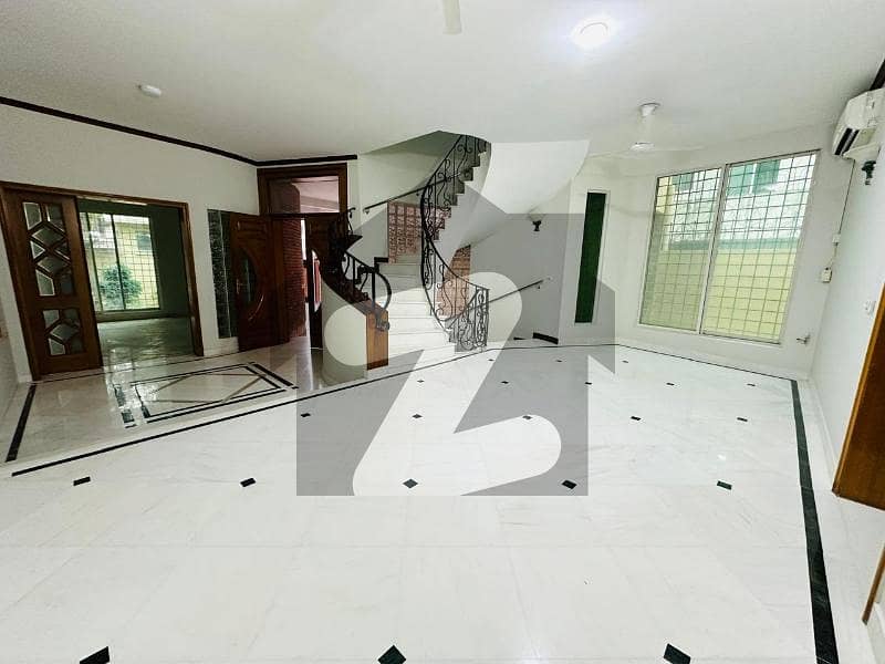 Prime Location Spacious House Available For Rent.