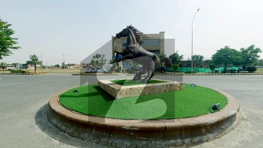 10 MARLA PLOT NEAR TO MIAN ENTRANCE SOCIETY BEST LOCATION 10 MARLA PLOT NEAR TO MIAN ENTRANCE SOCIETY BEST LOCATION