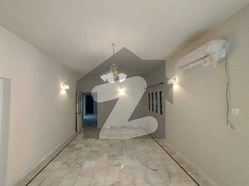 A 500y Beautiful House Is Available For Rent A 500y Beautiful House Is Available For Rent