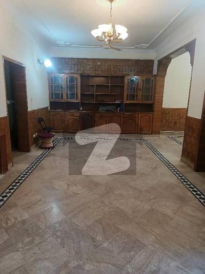 G-11 Real Pics 30 -60 Full House 5 Bedrooms Double Kitchen