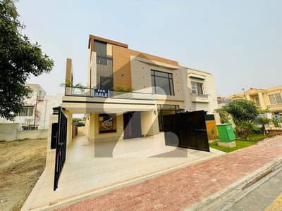 10 MARLA BEAUTIFUL HOUSE FOR SALE IN JANIPER BLOCK SECTOR C BAHRIA TOWN LAHORE 10 MARLA BEAUTIFUL HOUSE FOR SALE IN JANIPER BLOCK SECTOR C BAHRIA TOWN LAHORE