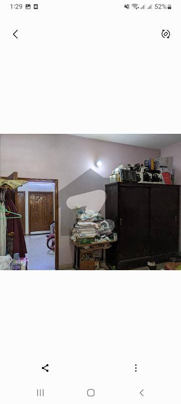 ایئرپورٹ روڈ کراچی میں 9 کمروں کا 10 مرلہ مکان 4.5 کروڑ میں برائے فروخت۔