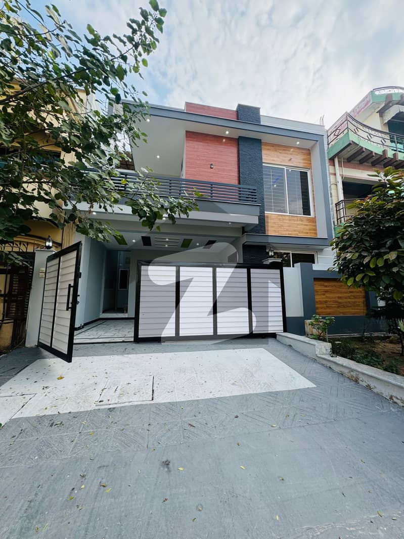 7 Marla House For Sale In G13 Islamabad With Gas Meter Installed 7 Marla House For Sale In G13 Islamabad With Gas Meter Installed