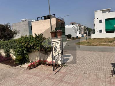 ڈی ایچ اے 9 ٹاؤن ۔ بلاک بی ڈی ایچ اے 9 ٹاؤن,ڈیفنس (ڈی ایچ اے),لاہور میں 5 مرلہ رہائشی پلاٹ 1.15 کروڑ میں برائے فروخت۔ ڈی ایچ اے 9 ٹاؤن ۔ بلاک بی ڈی ایچ اے 9 ٹاؤن,ڈیفنس (ڈی ایچ اے),لاہور میں 5 مرلہ رہائشی پلاٹ 1.15 کروڑ میں برائے فروخت۔