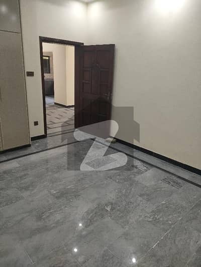 نیو لالہ زار راولپنڈی میں 5 کمروں کا 7 مرلہ مکان 2.45 کروڑ میں برائے فروخت۔