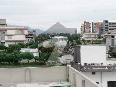 10 Marla Plot For Sale