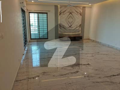 10 MARLA 3 BEDROOMS BRAND NEW APARTMENT SECTOR D ASKARI 11 FOR RENT
